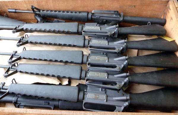 COLT M16 semi 5,56mm (223Rem.) COLT M16 semi 5,56mm (223Rem.)